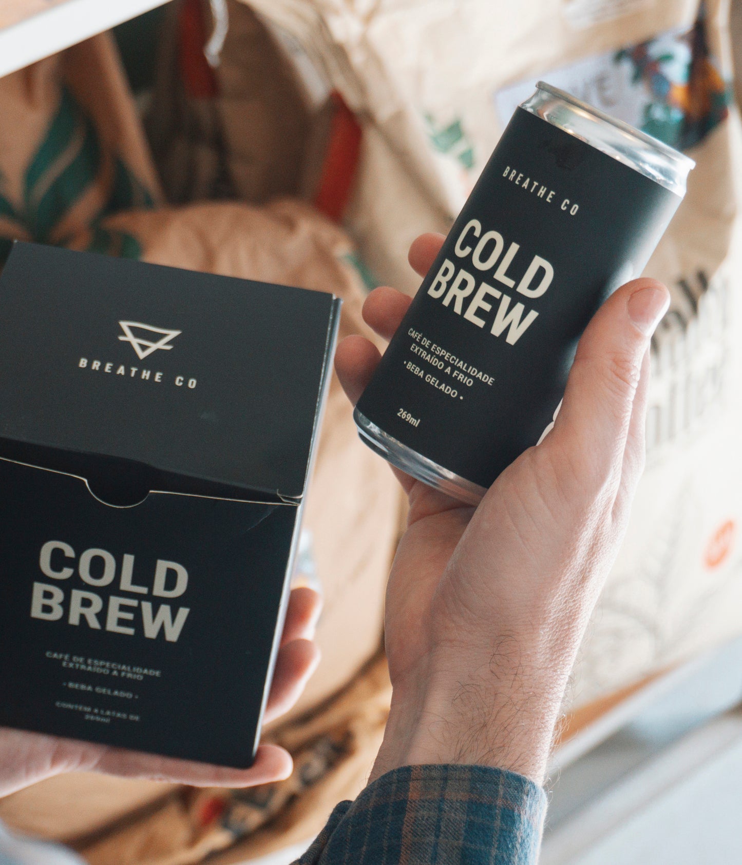 Cold Brew Breathe Co Café Especial 100% Arábica Gelado Pack 4 latas 269ml