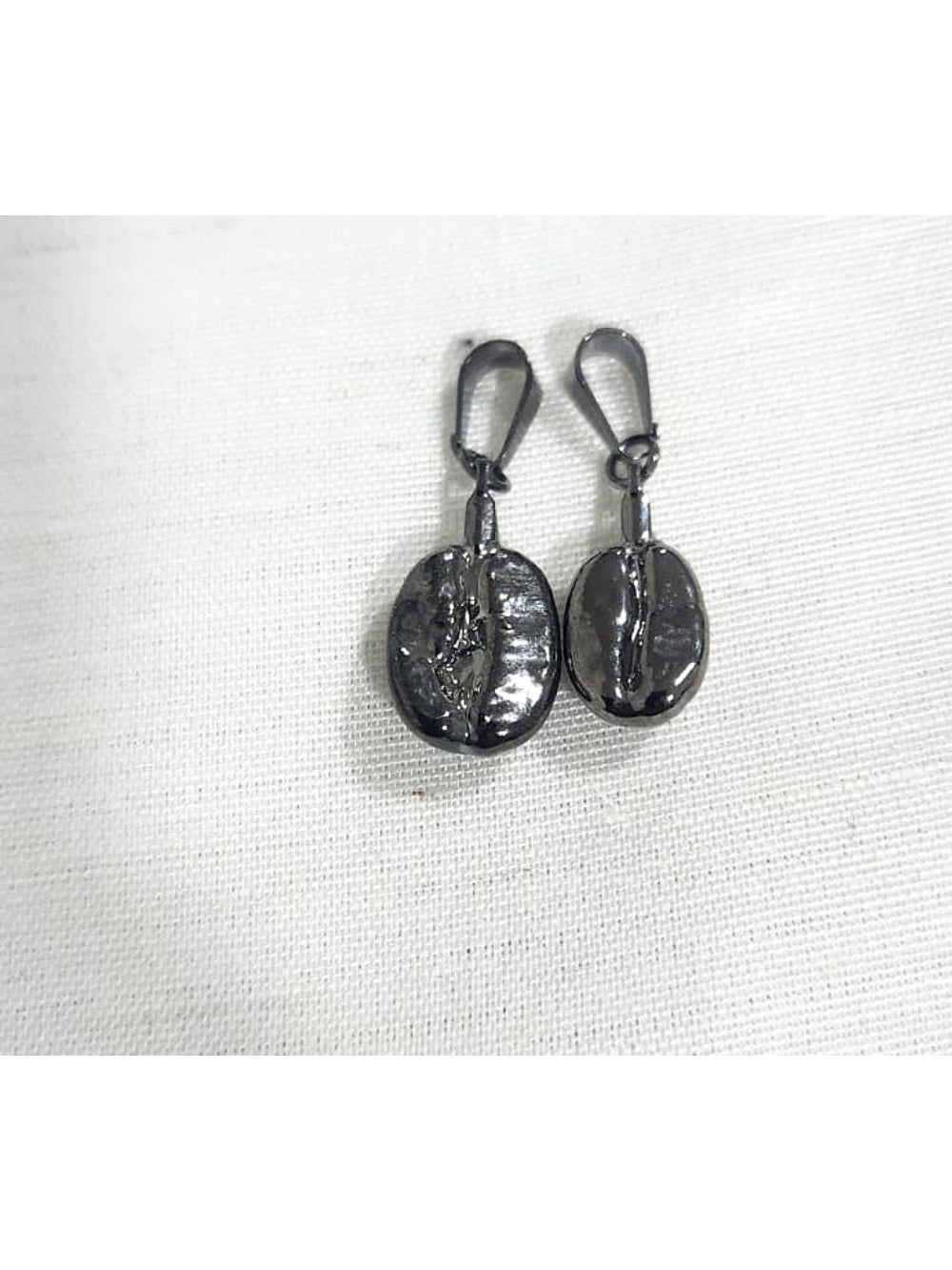 PINGENTE OURO NEGRO GRÃO PACAMARA