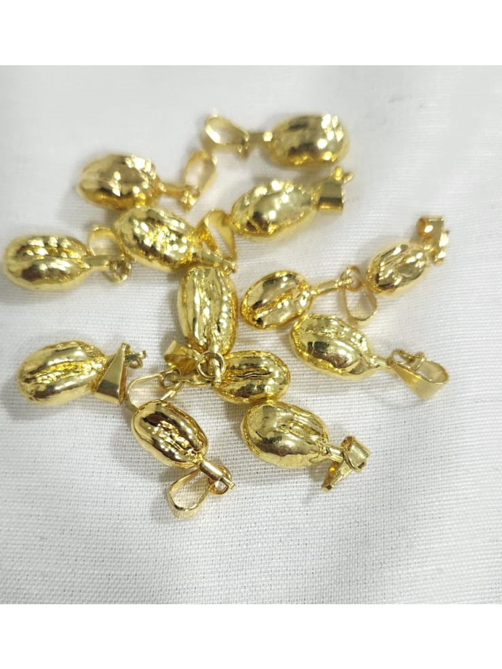 PINGENTE OURO AMARELO GRÃO MOCA