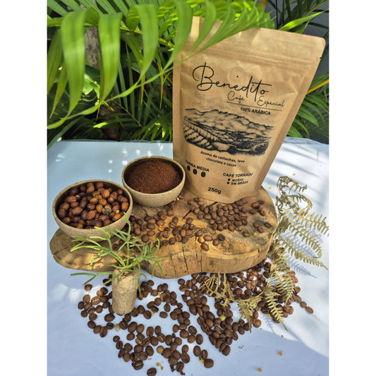CAFÉ ESPECIAL CASTANHAS, LEVE CHOCOLATE E CACAU 250G MOÍDO BENEDITO CAFÉS