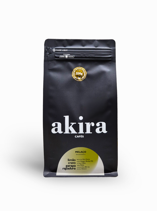 Café especial Melaço 250g em grãos Akira Cafés