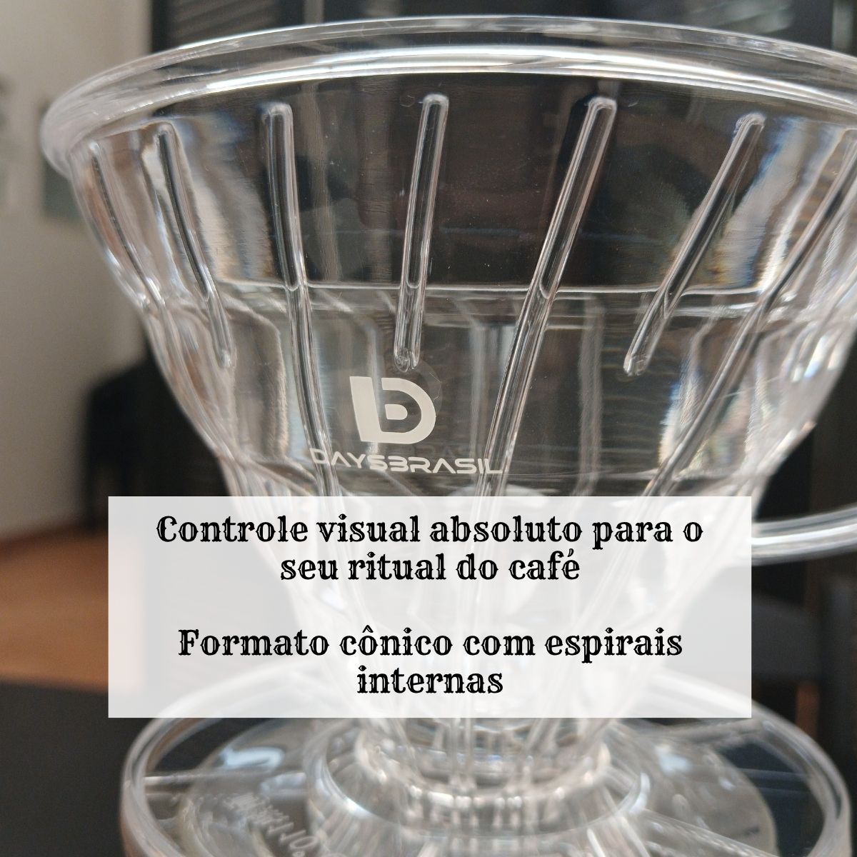 Suporte para Filtro de café Cônico V60 Tamanho 02 com colher dosadora