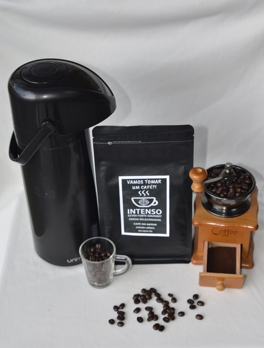 Café intenso em grãos torra escura Vamos Tomar Um Café 250g
