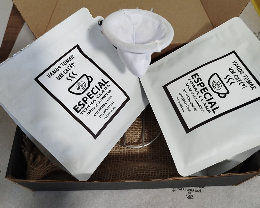 Kit 2 cafés especiais e 1 coador de café Vamos Tomar Um Café