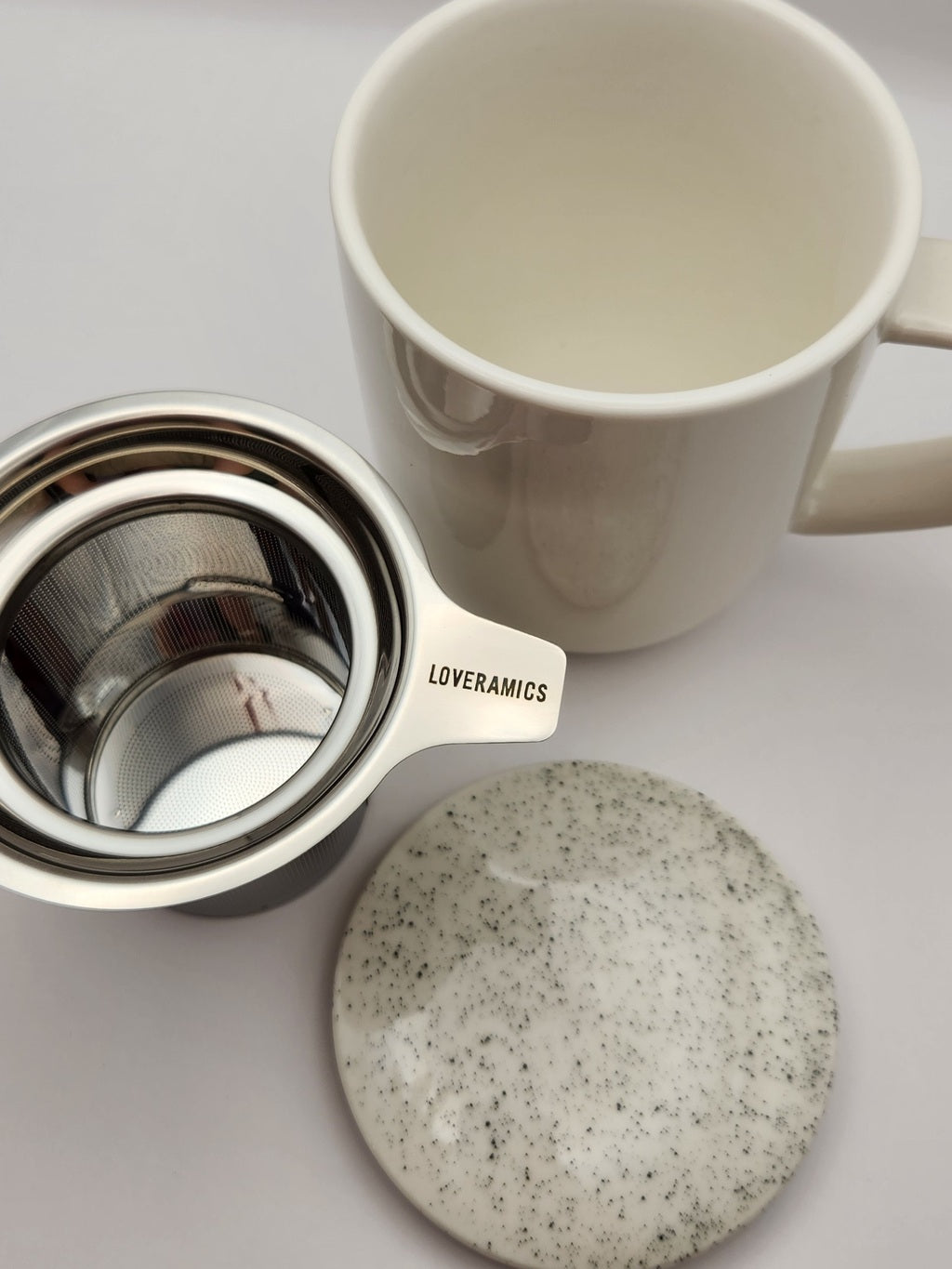 Xícara com Infusor em Aço Inox 300ml Bege Loveramics