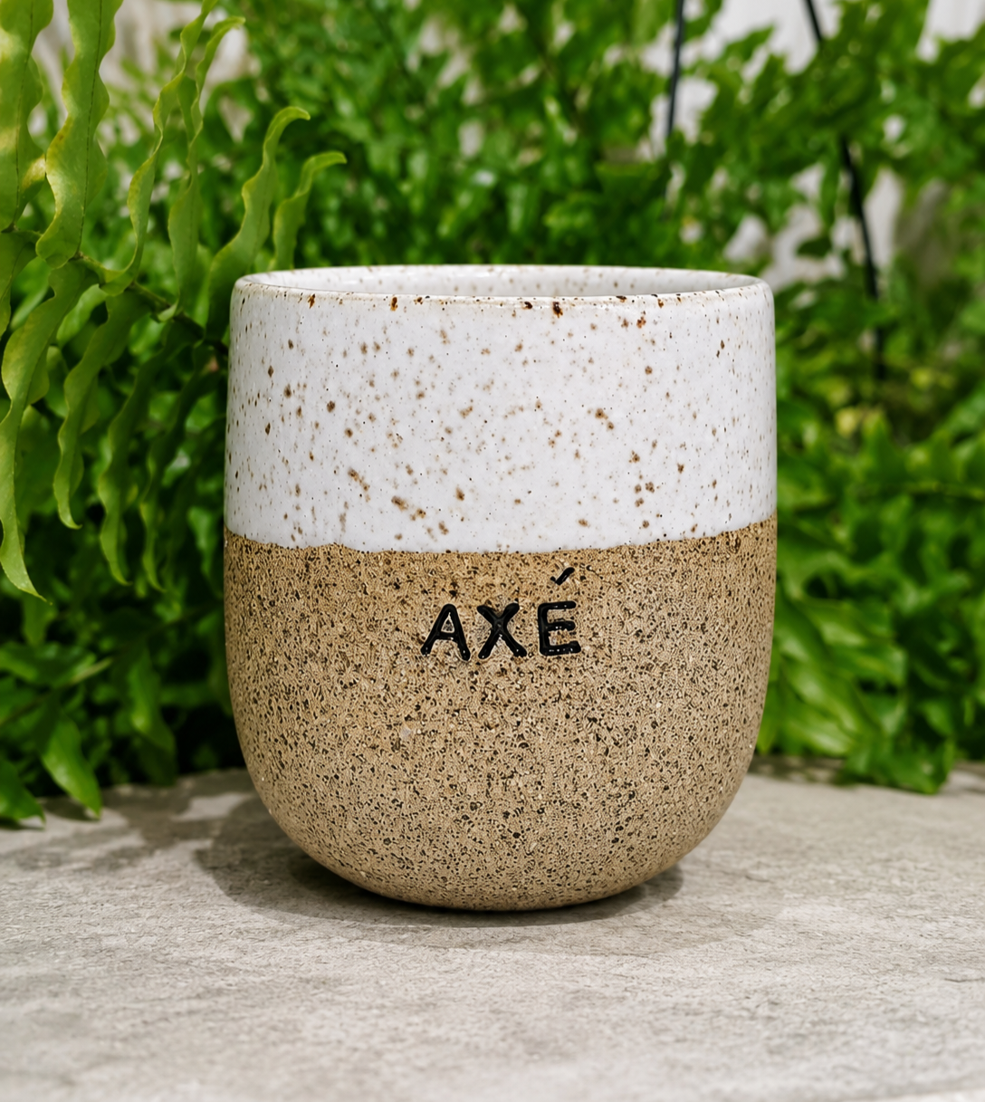 Copo de Cerâmica Branca Axé 150ml DELAS CAFÉ E AXÉ