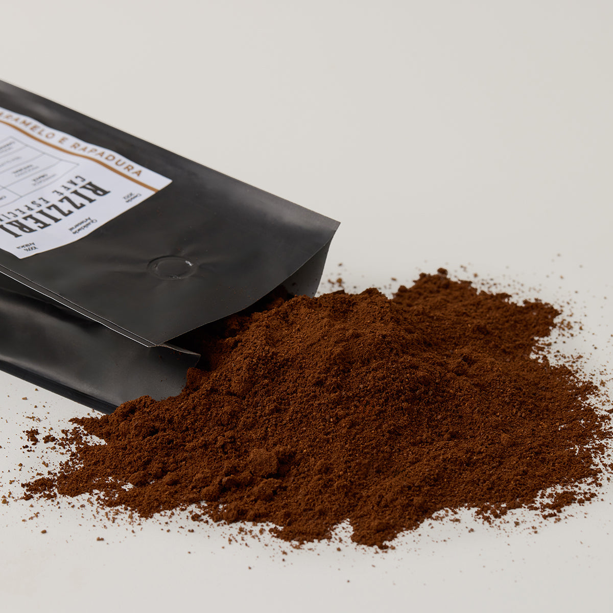 Café Obatã Moido 500g Caramelo e Rapadura Rizzieri Café