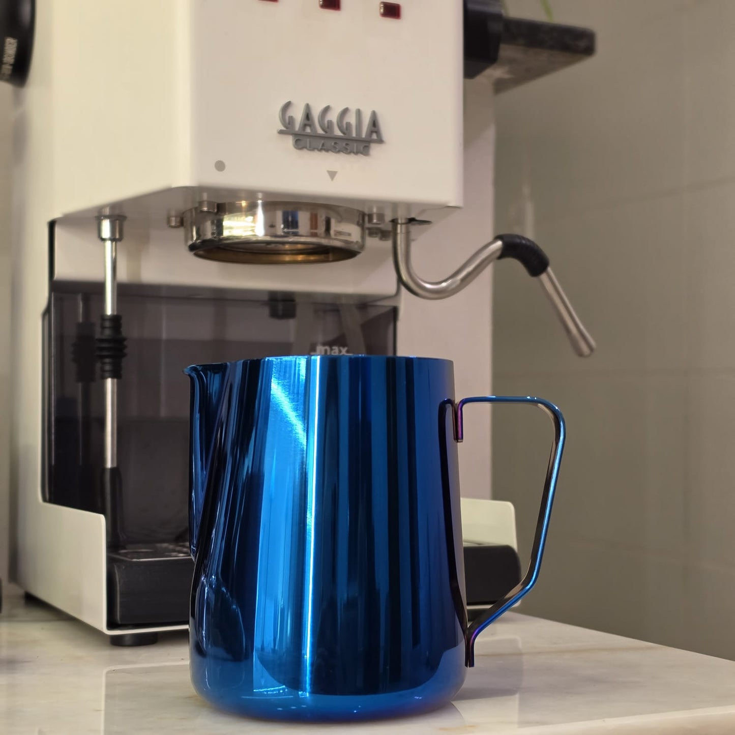 Pitcher 600ml azul espelhado