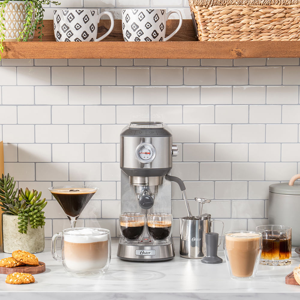 Maquina de Café Manual Espresso Oster Compacta Perfect Brew
