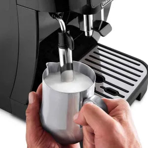 CAFETEIRA AUTOMÁTICA DE EXPRESSO DELONGHI MAGNIFICA EVO ECAM 220.51 .B
